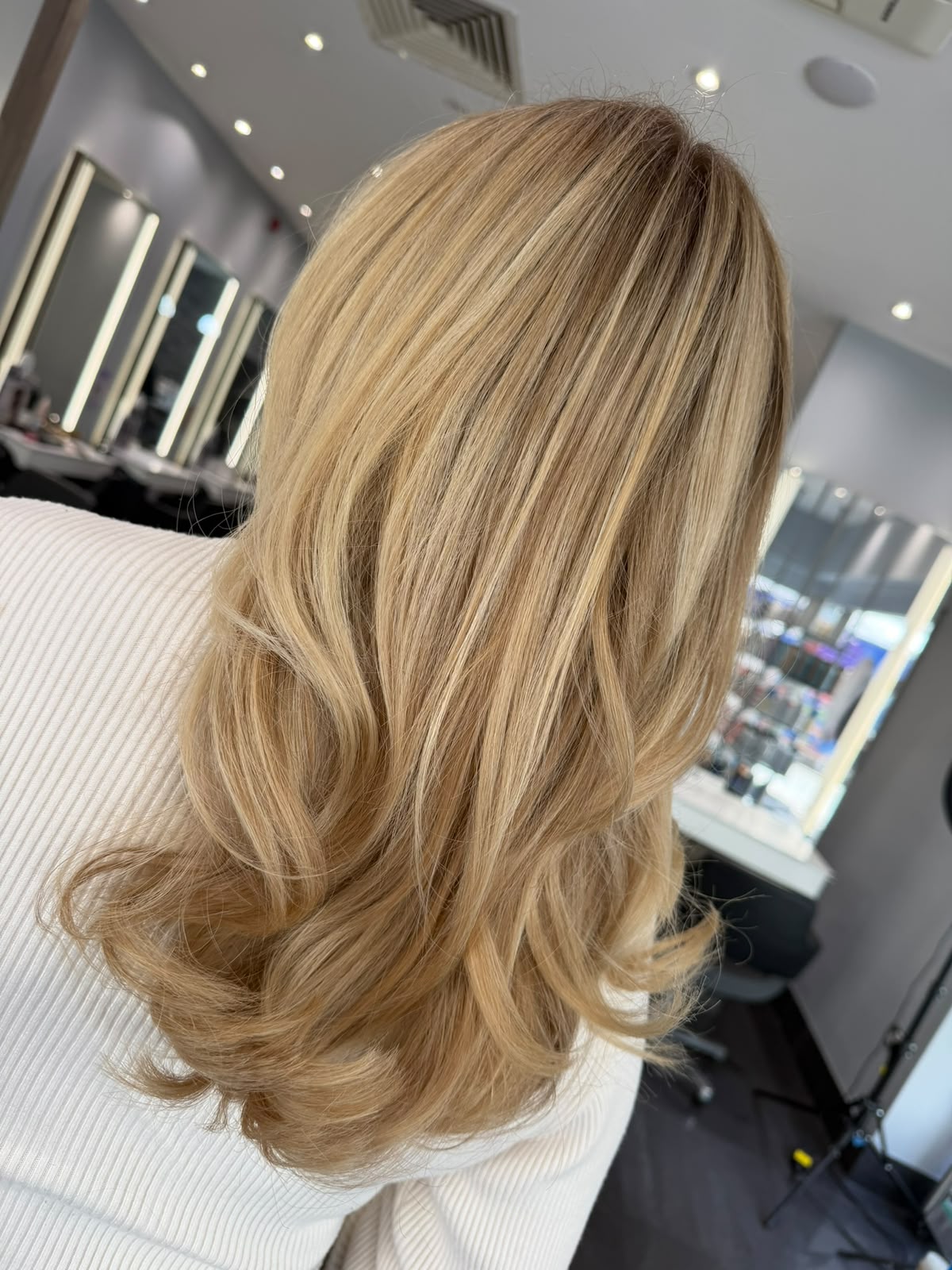 Blended blonde highlights and balayage